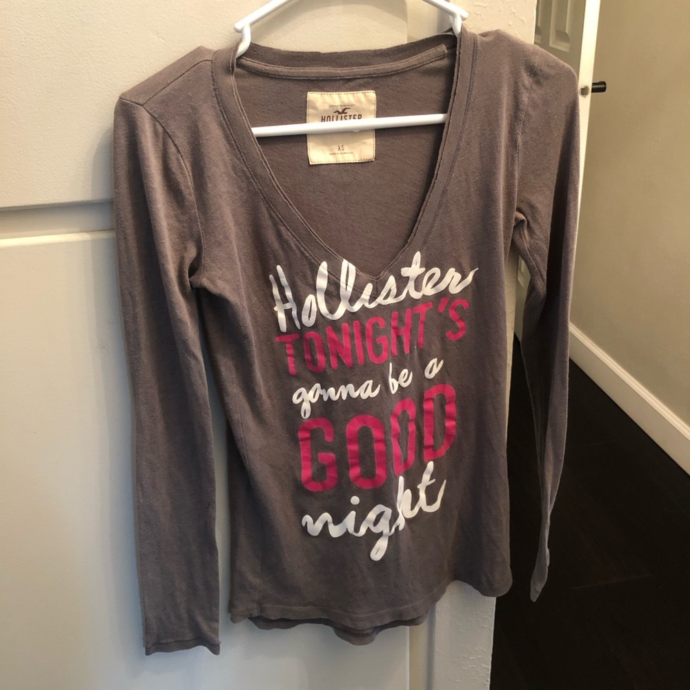 WOMENS HOLLISTER GREY THIN LONG SLEEVE VNECK
